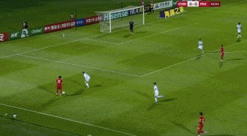 1623109822953083363.gif 艾克森挡球.gif